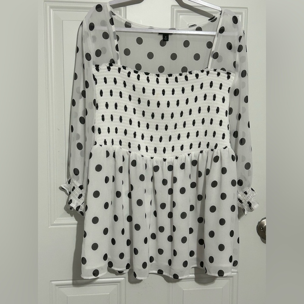Torrid White Top with Black Polka Dots
